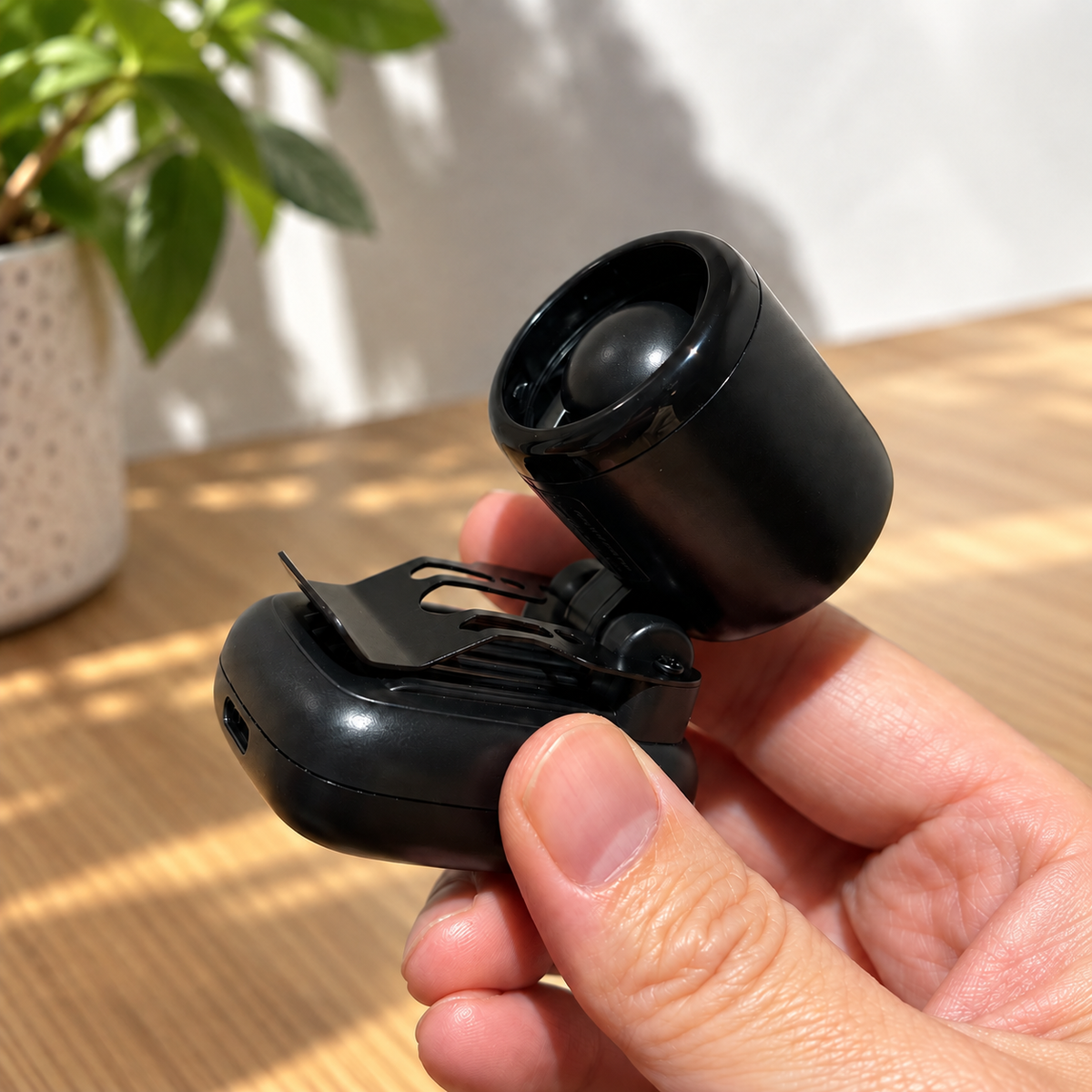 CapyClip Mini Hat Fan